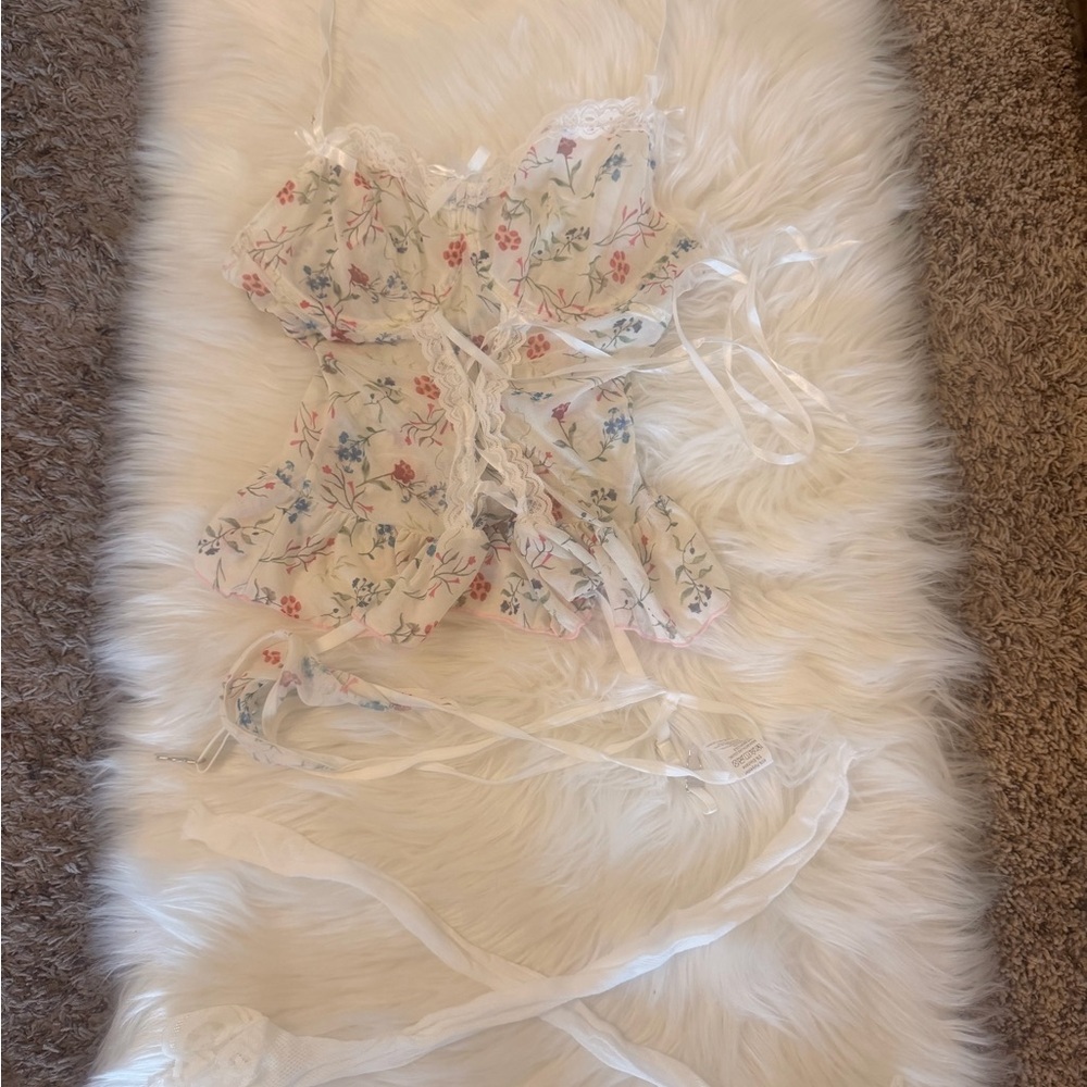 Floral Lace Trim Women's Intimate Set